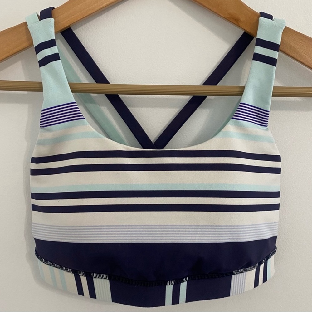 Lululemon sports bra, size 4